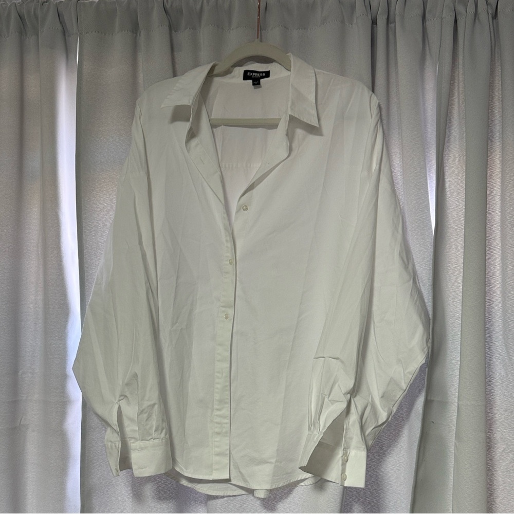 Express Women’s Boyfriend Style White Button Down Shirt
